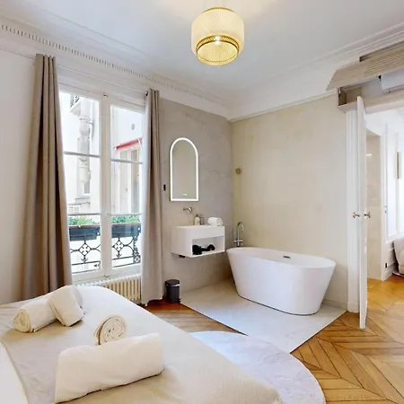 358 Madeleine - Superbe A * Parigi